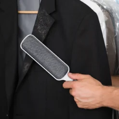 BROSSE ANTI PELUCHES X2