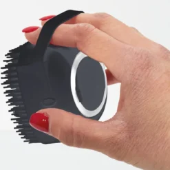 BROSSE A VAISSELLE AVEC RESERVOIR SILICONE