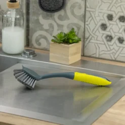 BROSSE OVALE A VAISSELLE MANCHE ANTI GLISSE GRIS CURRY