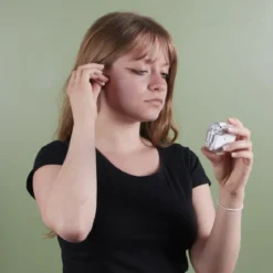 ECOUTEURS SANS FIL AVEC BOITIER TACTILE
