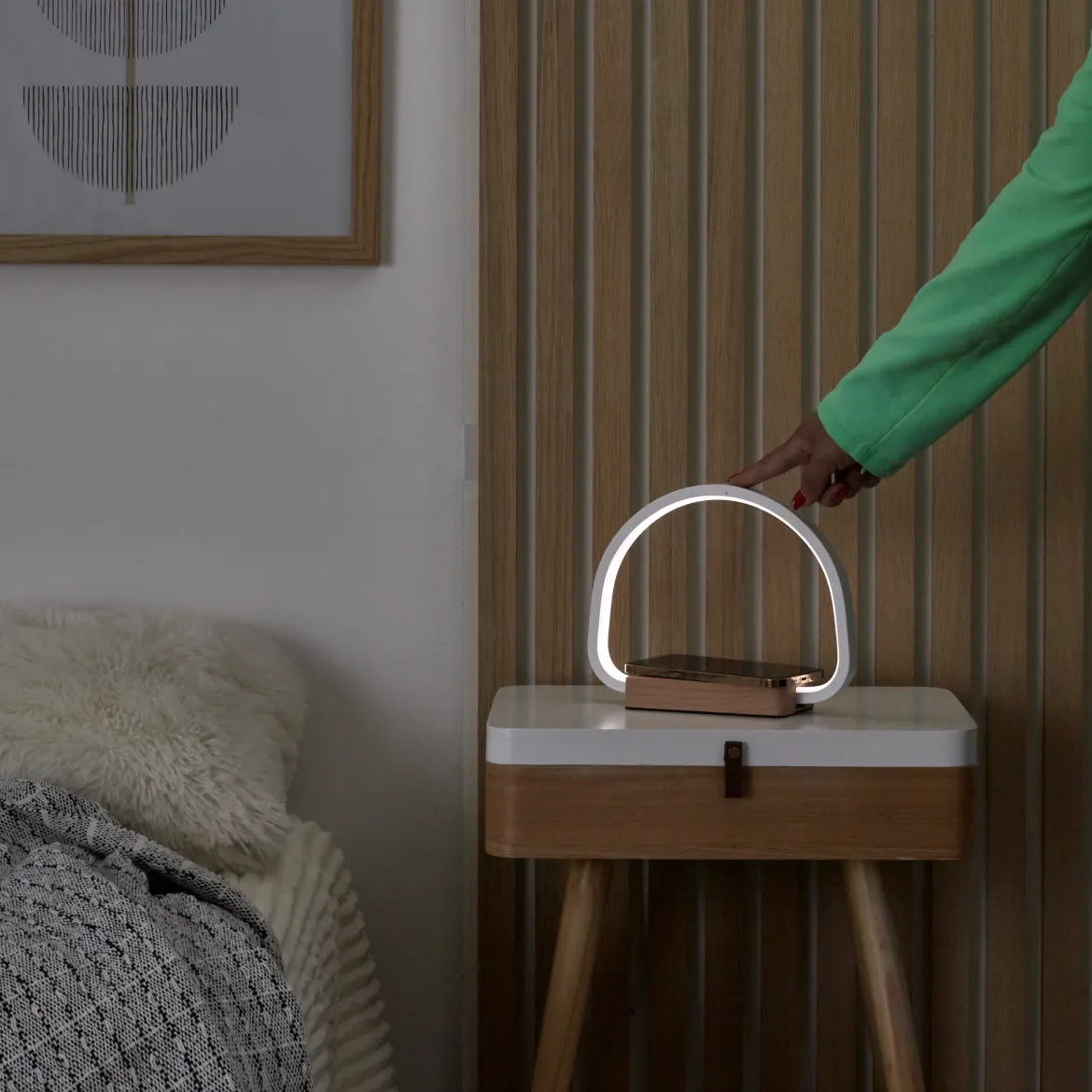 LAMPE LED CHARGEUR INDUCTION