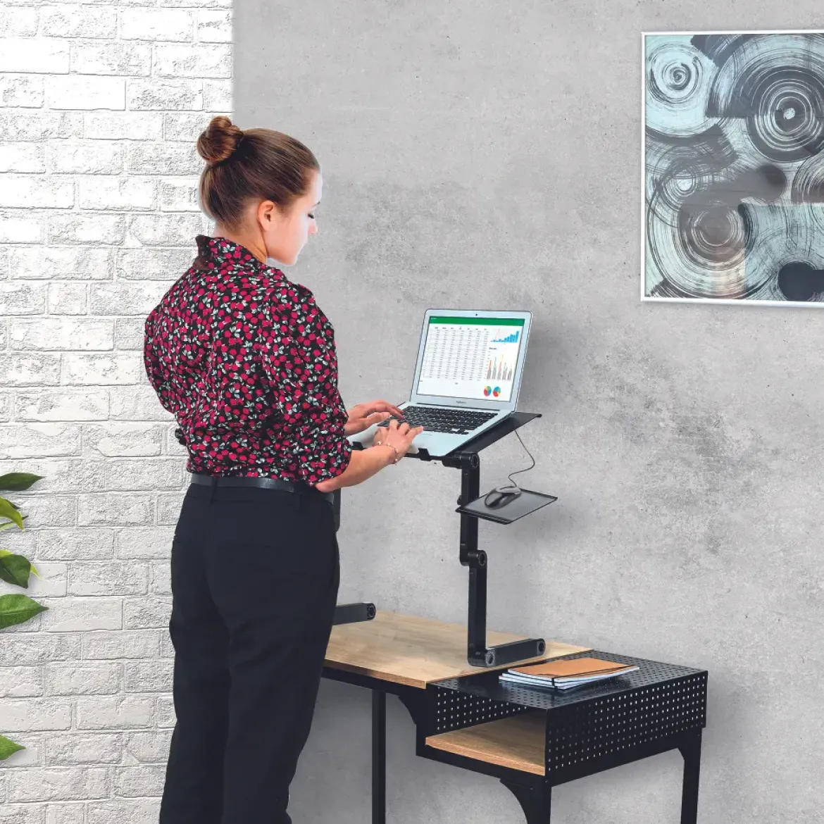 POSTE DE TRAVAIL REGLABLE PC TABLETTE SOURIS