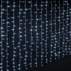 RIDEAU FACADE L.300CM 600 LEDS BLANC FROID