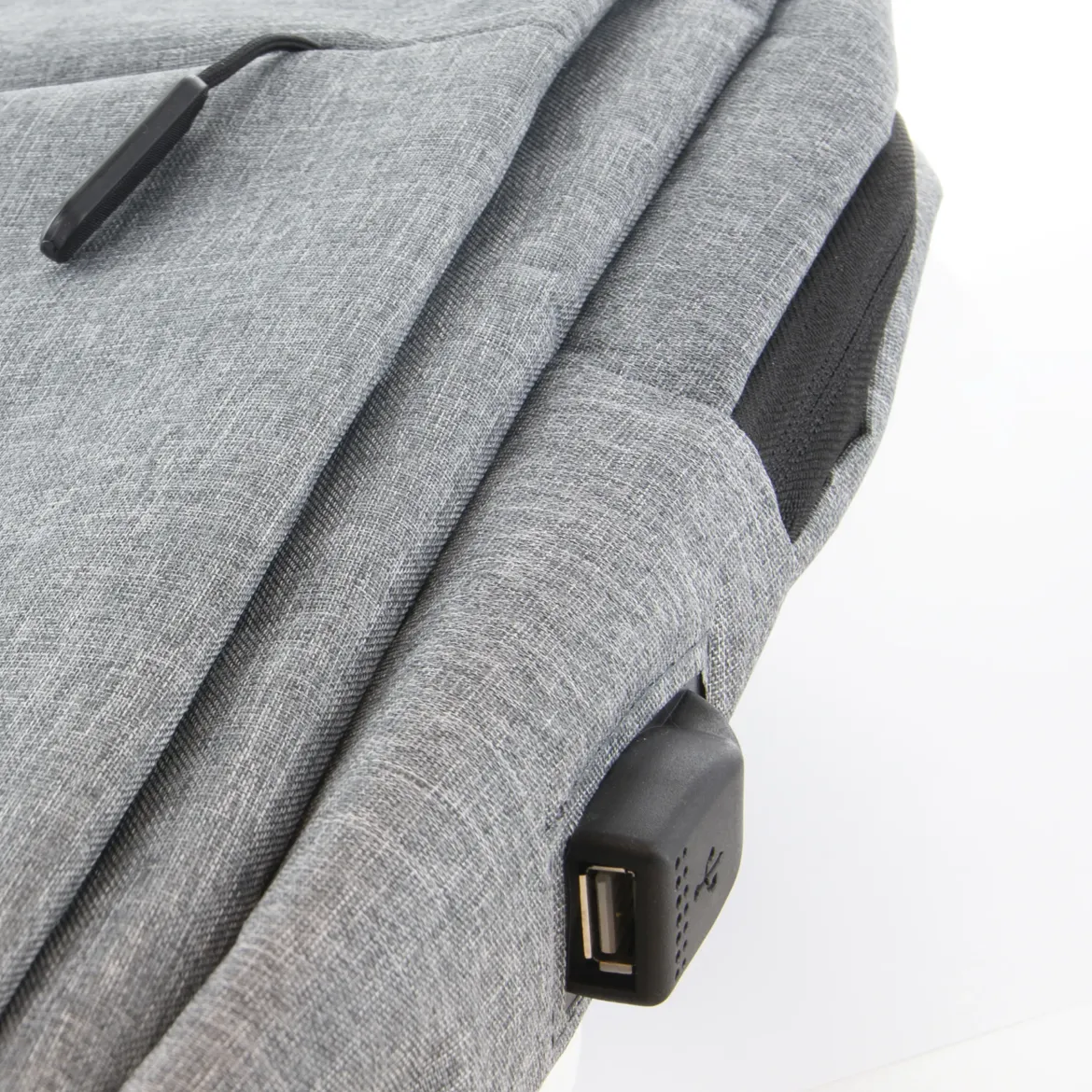 SAC A DOS ORDINATEUR AVEC BRANCHEMENT USB
